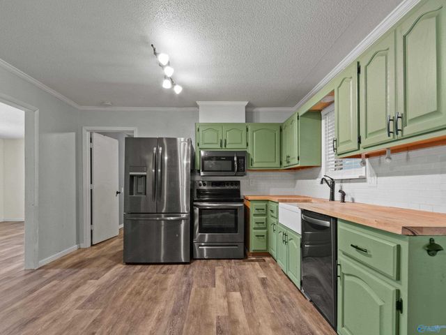 13 Pine Street, Decatur, AL 35603