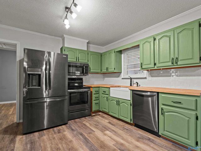 13 Pine Street, Decatur, AL 35603