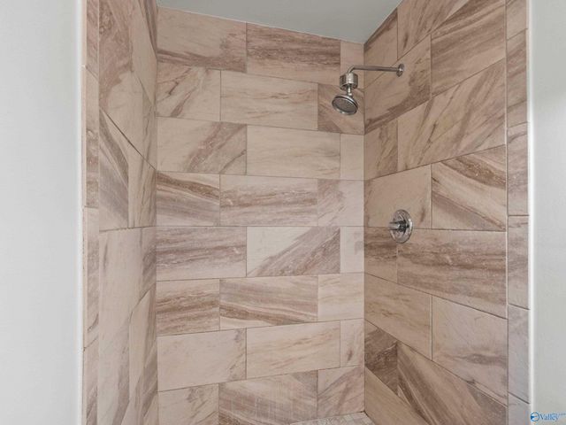 13 Pine Street, Decatur, AL 35603