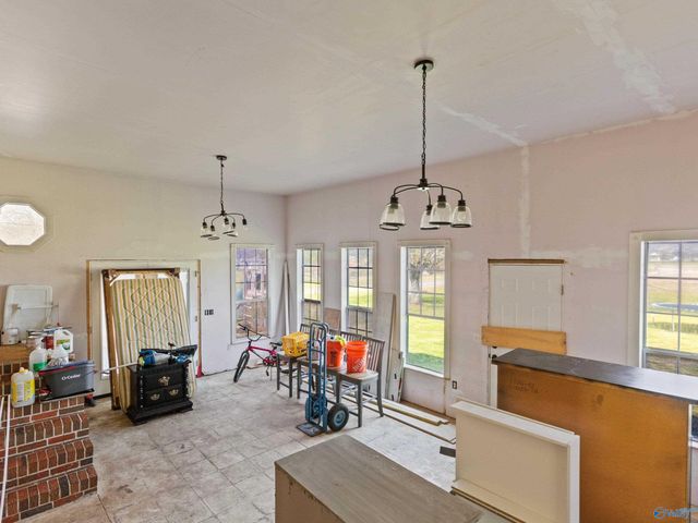 13 Pine Street, Decatur, AL 35603