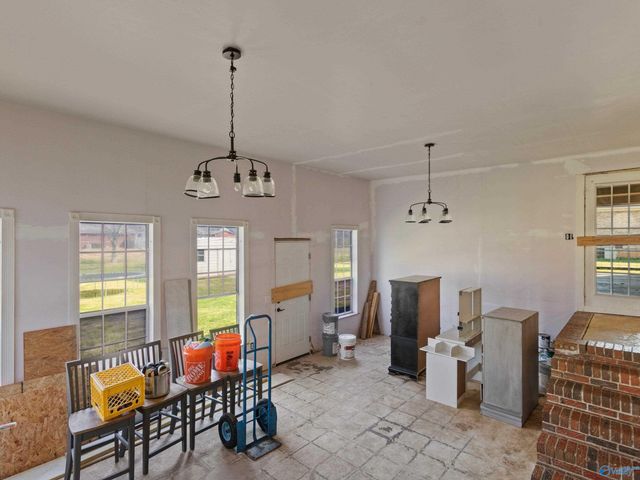 13 Pine Street, Decatur, AL 35603