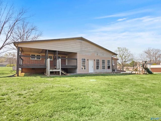 13 Pine Street, Decatur, AL 35603