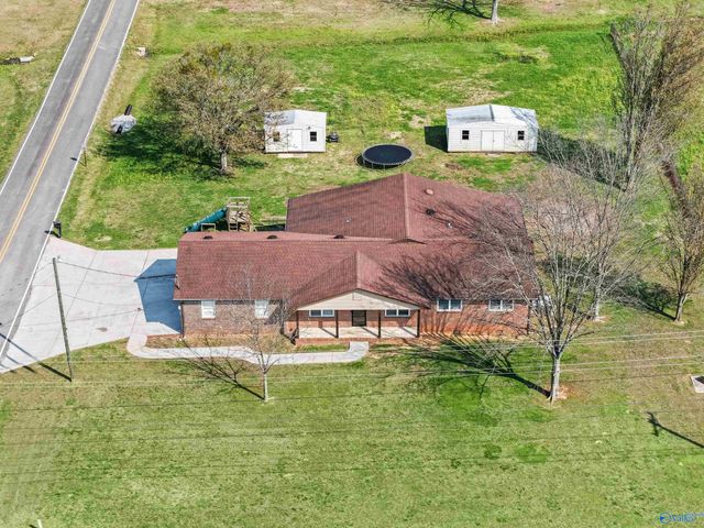 13 Pine Street, Decatur, AL 35603