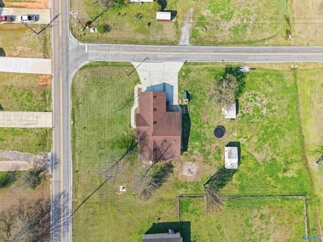 13 Pine Street, Decatur, AL 35603