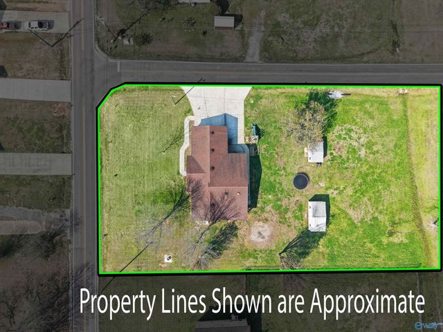 13 Pine Street, Decatur, AL 35603