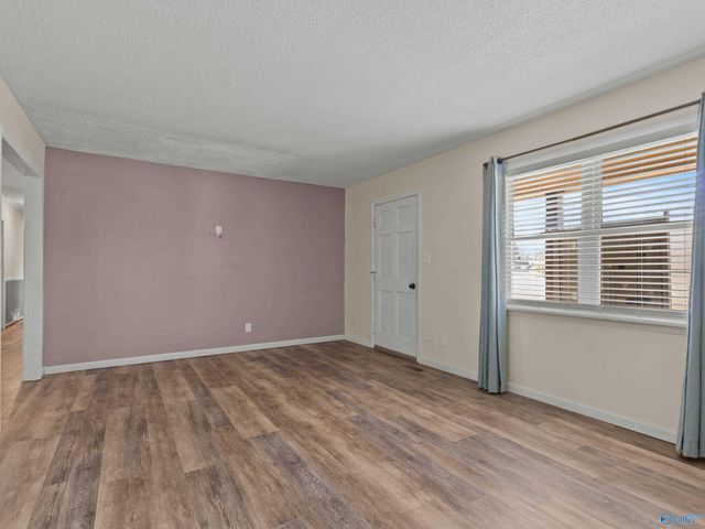 13 Pine Street, Decatur, AL 35603