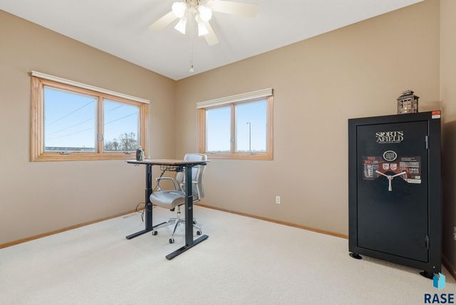 5316 E 28Th St Street, Sioux Falls, SD 57110