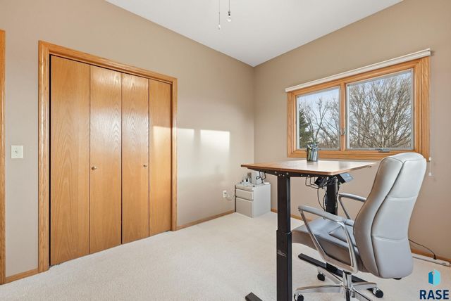 5316 E 28Th St Street, Sioux Falls, SD 57110