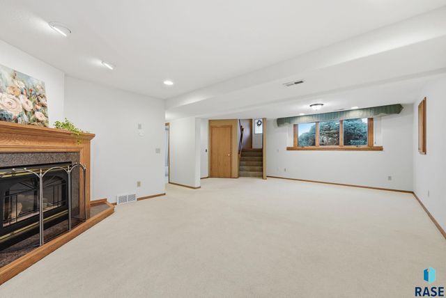 5316 E 28Th St Street, Sioux Falls, SD 57110