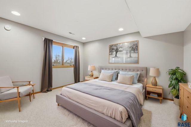 5316 E 28Th St Street, Sioux Falls, SD 57110