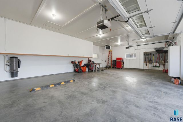 5316 E 28Th St Street, Sioux Falls, SD 57110