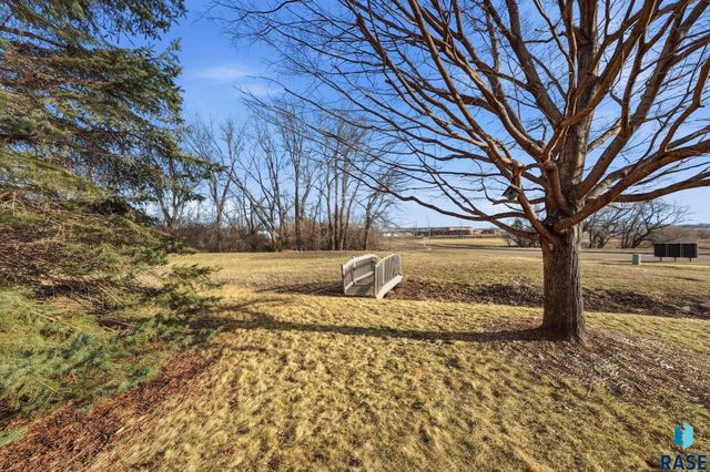 5316 E 28Th St Street, Sioux Falls, SD 57110