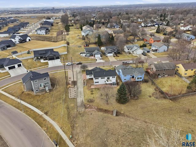 5316 E 28Th St Street, Sioux Falls, SD 57110