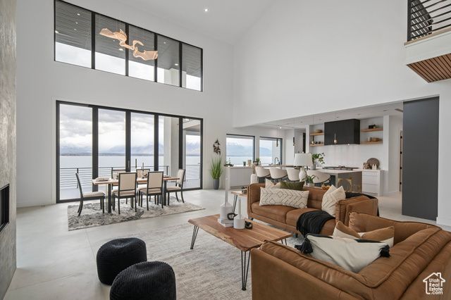 1582 S WILTSHIRE LN, Saratoga Springs, UT 84045