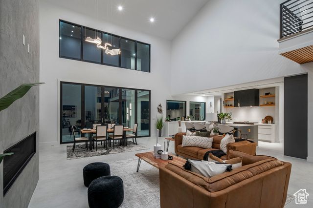 1582 S WILTSHIRE LN, Saratoga Springs, UT 84045