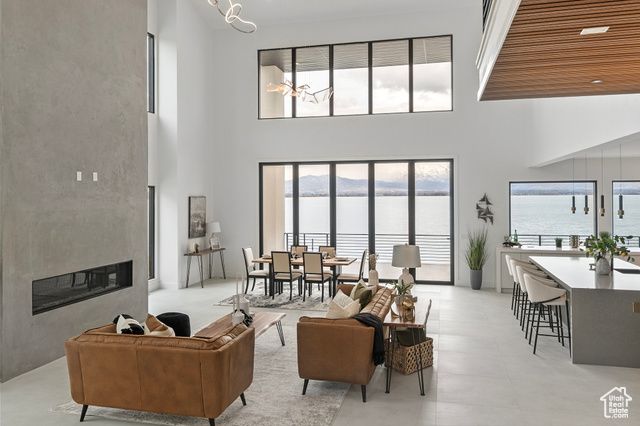 1582 S WILTSHIRE LN, Saratoga Springs, UT 84045