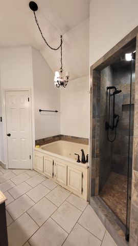 1466 FOX TRACE DR, Cordova, TN 38016