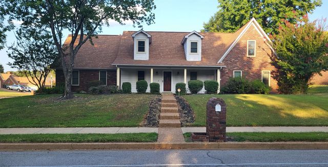 1466 FOX TRACE DR, Cordova, TN 38016