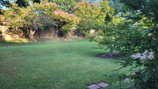 1466 FOX TRACE DR, Cordova, TN 38016