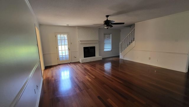 1466 FOX TRACE DR, Cordova, TN 38016