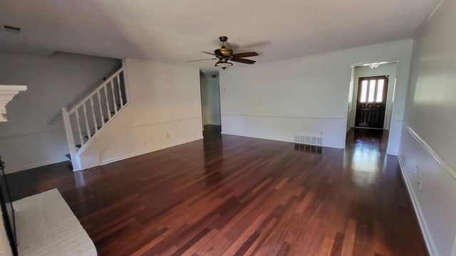 1466 FOX TRACE DR, Cordova, TN 38016