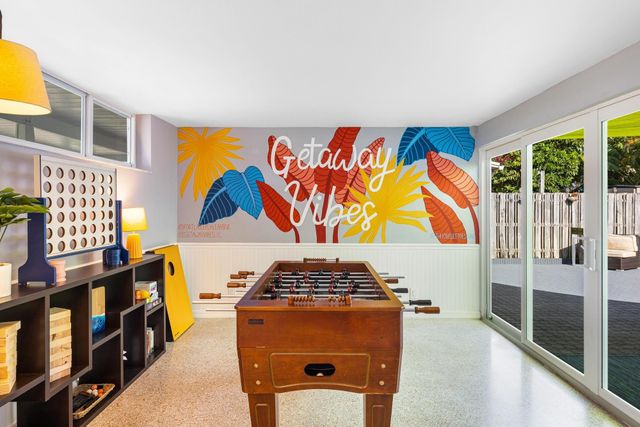 657 NW 30th Ct, Wilton Manors, FL 33311