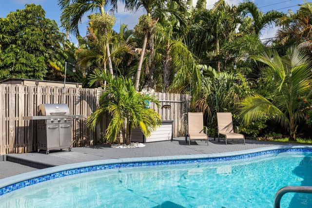 657 NW 30th Ct, Wilton Manors, FL 33311