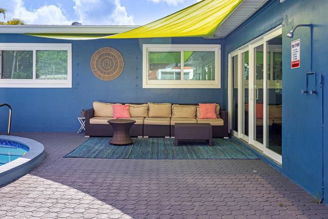 657 NW 30th Ct, Wilton Manors, FL 33311