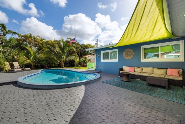 657 NW 30th Ct, Wilton Manors, FL 33311