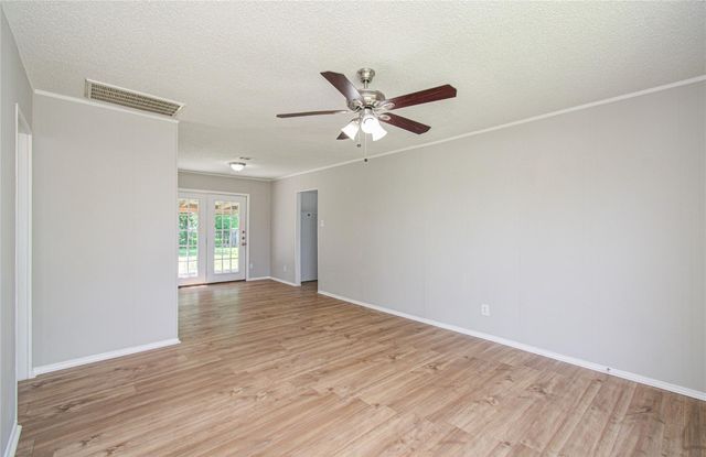 2802 Windsor Lane, Pasadena, TX 77506