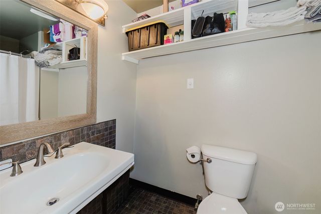 6324 E Polk Avenue, Port Orchard, WA 98366