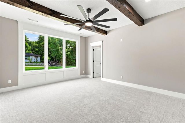 5705 Tauromee Avenue, Kansas City, KS 66102