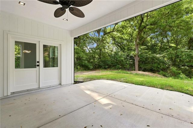 5705 Tauromee Avenue, Kansas City, KS 66102