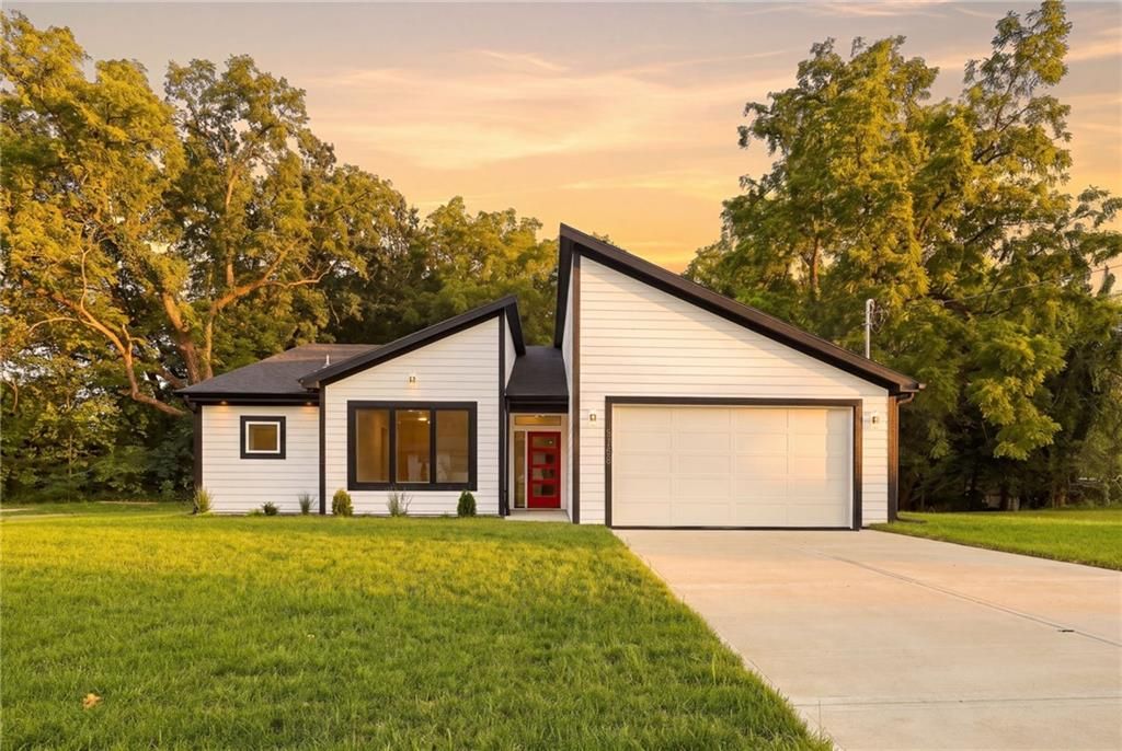 5705 Tauromee Avenue, Kansas City, KS 66102