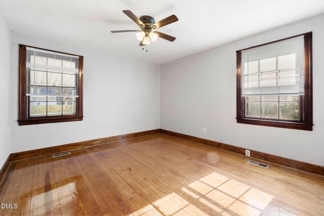 109 Lincoln Court, Raleigh, NC 27610