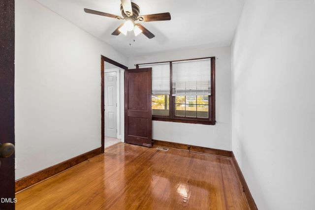 109 Lincoln Court, Raleigh, NC 27610