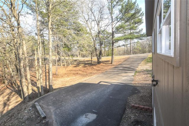 10113 Flint Ridge Drive, Kansas, OK 74347