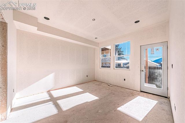 205 W Henrietta Avenue, Woodland Park, CO 80863