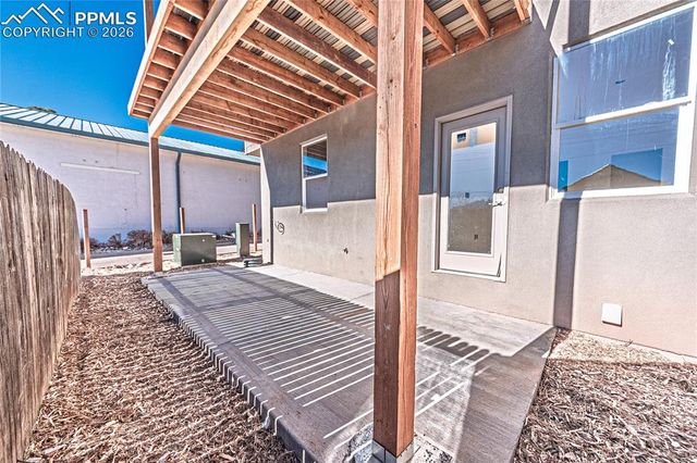 205 W Henrietta Avenue, Woodland Park, CO 80863