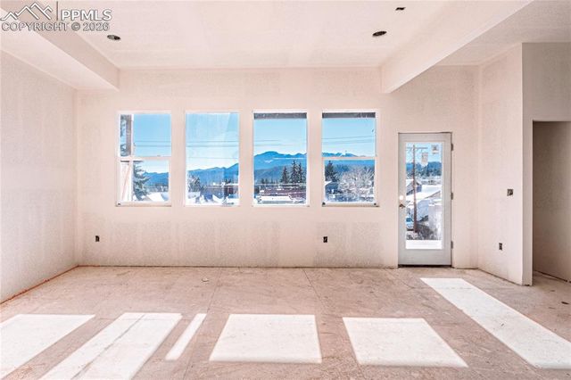 205 W Henrietta Avenue, Woodland Park, CO 80863