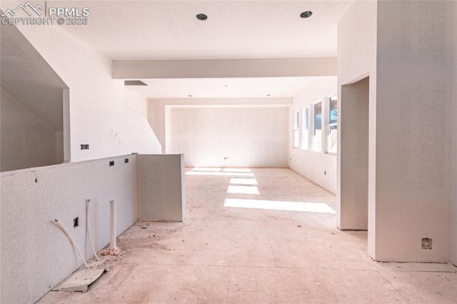 205 W Henrietta Avenue, Woodland Park, CO 80863