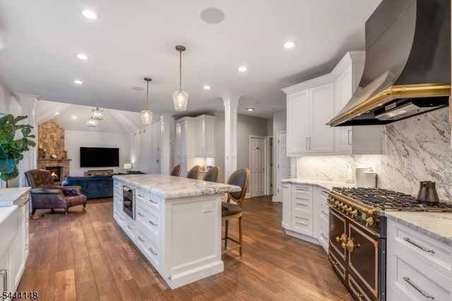18 BAYVIEW TERRACE, Green Brook Twp., NJ 08812