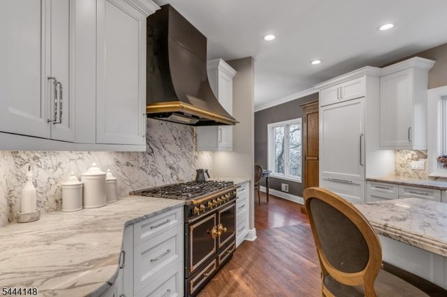 18 BAYVIEW TERRACE, Green Brook Twp., NJ 08812