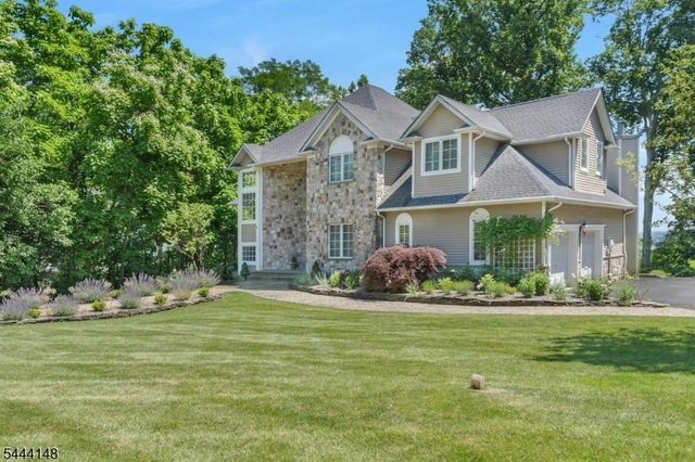 18 BAYVIEW TERRACE, Green Brook Twp., NJ 08812