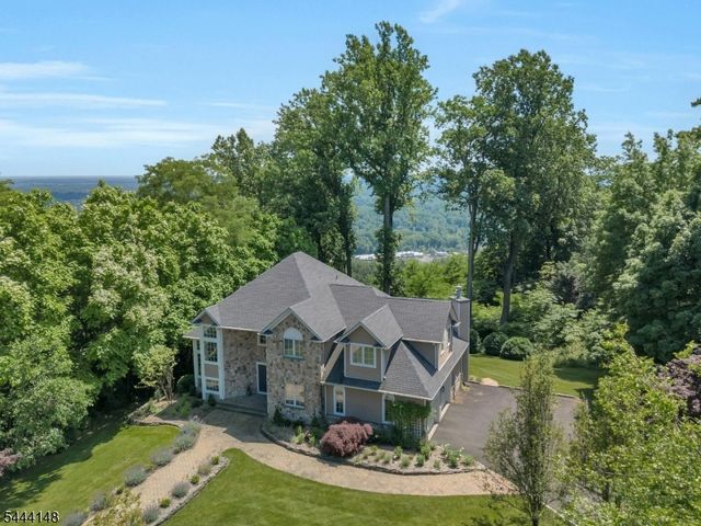 18 BAYVIEW TERRACE, Green Brook Twp., NJ 08812