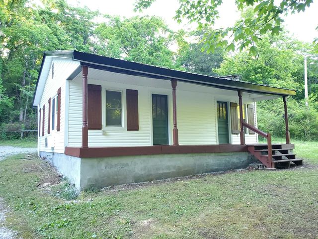 210 Rawls Creek Rd, Gordonsville, TN 38563