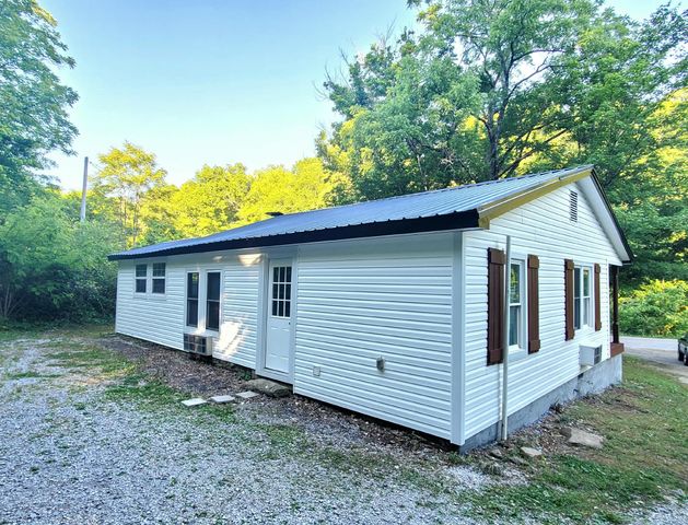 210 Rawls Creek Rd, Gordonsville, TN 38563