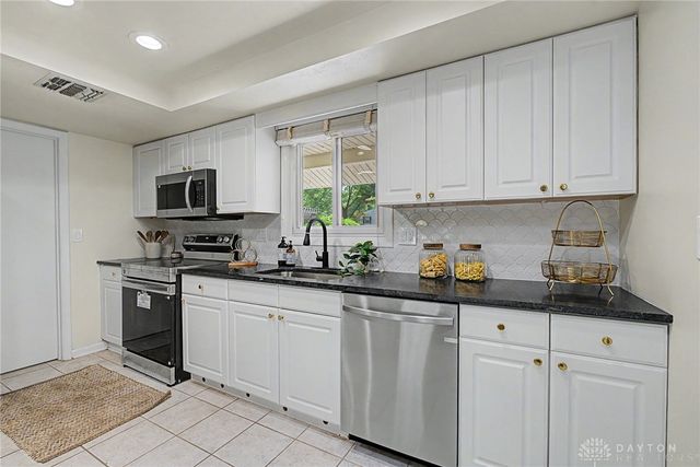 460 Deauville Drive, Washington Twp, OH 45429