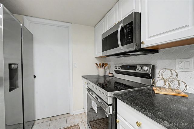 460 Deauville Drive, Washington Twp, OH 45429