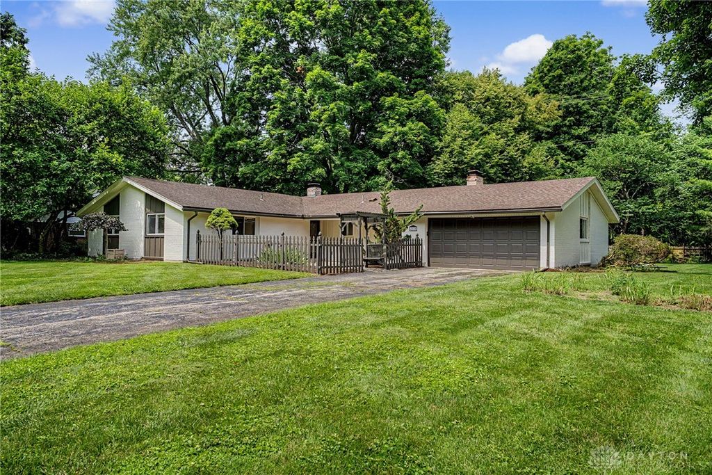 460 Deauville Drive, Washington Twp, OH 45429